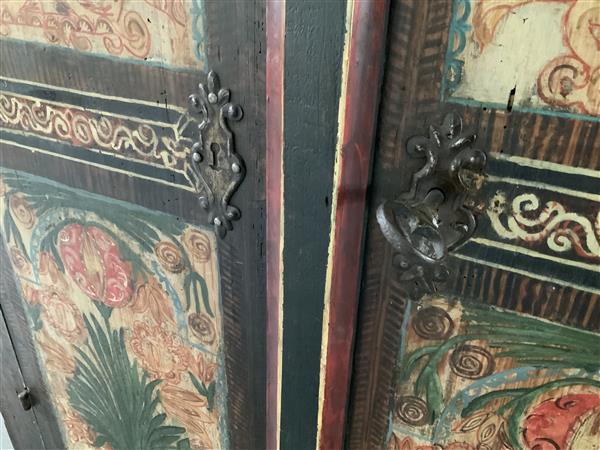Grote foto antieke oostenrijkse kast uit 1776 antiek en kunst kasten