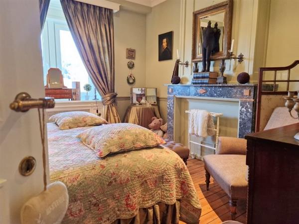 Grote foto bouillon prachtige woning zicht op de burcht. huizen en kamers eengezinswoningen