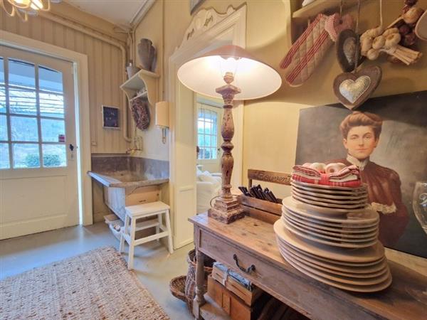 Grote foto bouillon prachtige woning zicht op de burcht. huizen en kamers eengezinswoningen