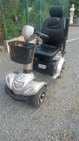 Grote foto scootermobiel fietsen en brommers vespa