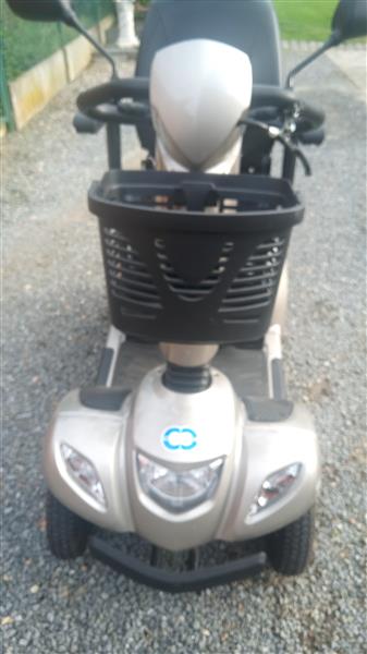 Grote foto scootermobiel fietsen en brommers vespa