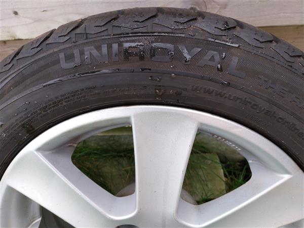 Grote foto 4 x winterband op al velg auto onderdelen banden en velgen