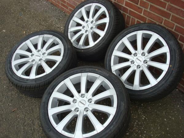 Grote foto 17 inch momo velgen en banden steek 5x108 auto onderdelen banden en velgen