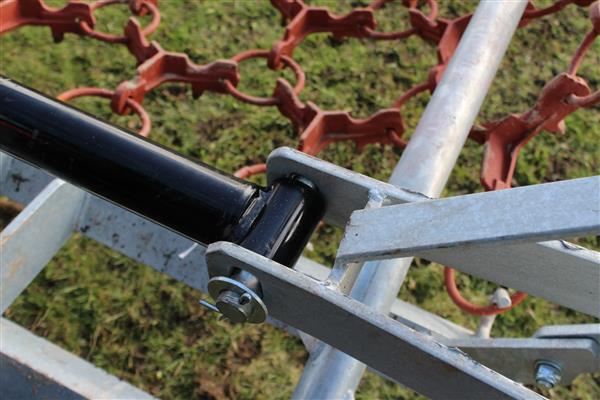 Grote foto kraffter weidesleep 4 rijen 4m 8m hydraulisch opklapbaar agrarisch mechanisatie