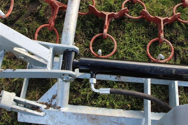 Grote foto kraffter weidesleep 4 rijen 4m 8m hydraulisch opklapbaar agrarisch mechanisatie