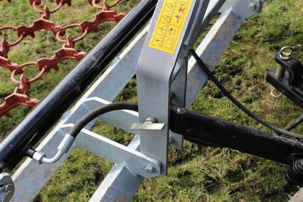 Grote foto kraffter weidesleep 4 rijen 4m 8m hydraulisch opklapbaar agrarisch mechanisatie
