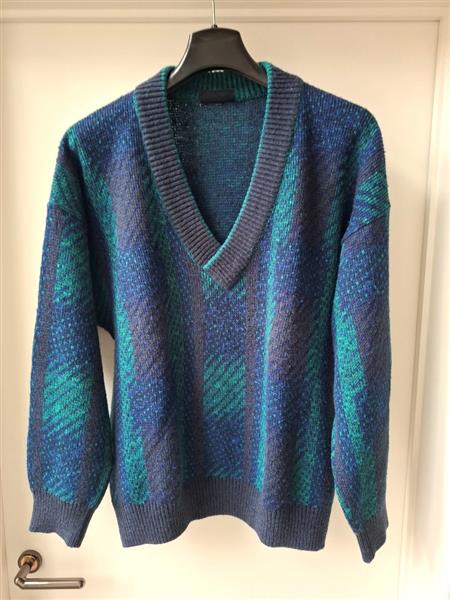 Grote foto vintage trui met diepe v hals in prachtige tinten kleding heren truien en vesten