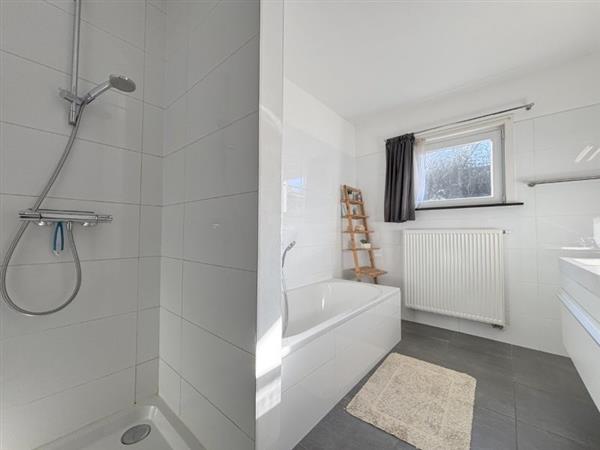 Grote foto bouillon ruime woning 4 slpks 2 badkrs. huizen en kamers eengezinswoningen