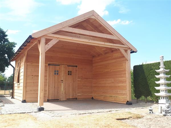 Grote foto tuinhuis douglas zadeldak excel. basis 600 x 400 tuin en terras tuinhuisjes en blokhutten