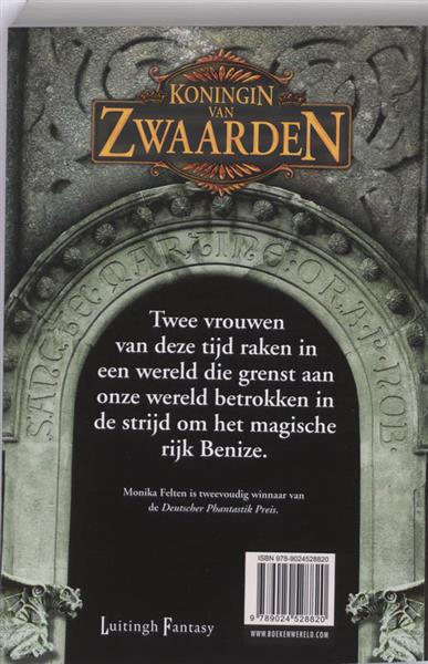 Grote foto koningin van zwaarden boeken science fiction
