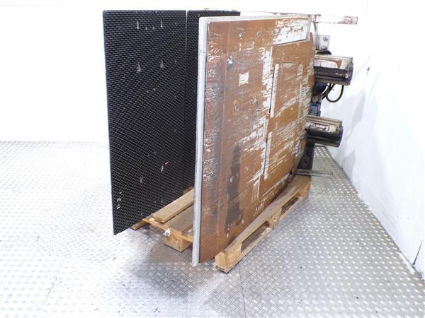 Grote foto cascade witgoedklem agrarisch heftrucks