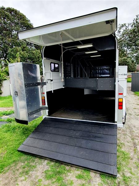 Grote foto 3 paarden hoekbelasting gloednieuw zakelijke goederen overige zakelijke goederen