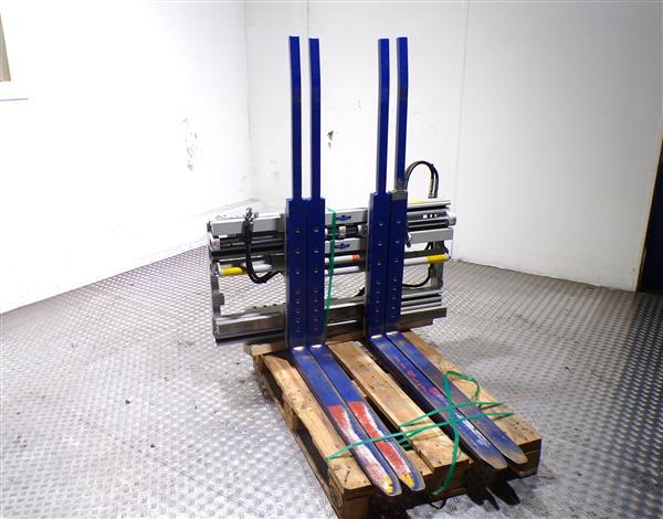 Grote foto cascade vorkenversteller dubbel agrarisch heftrucks