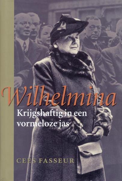 Grote foto wilhelmina krijgshaftig in een vormeloze jas boeken overige boeken