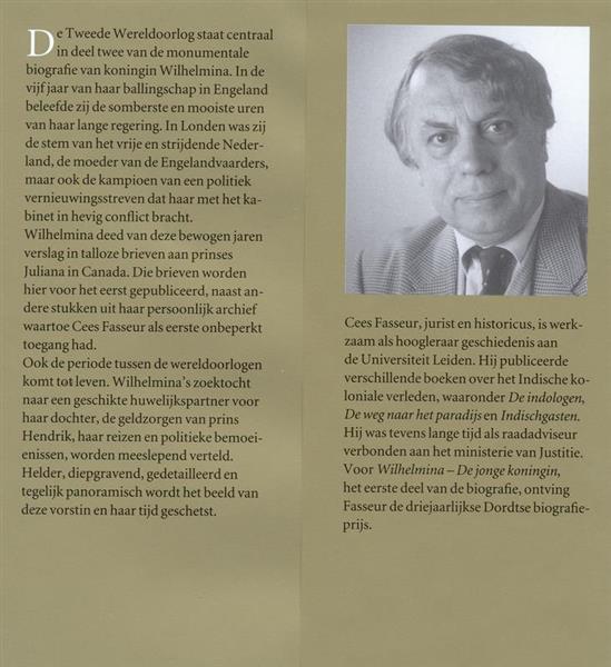 Grote foto wilhelmina krijgshaftig in een vormeloze jas boeken overige boeken