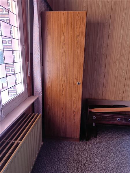 Grote foto kastje met schabben huis en inrichting ladekasten