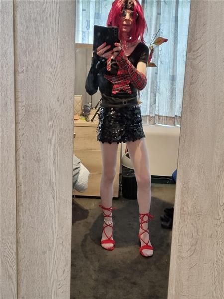 Grote foto sissy erika contacten en berichten man zoekt man