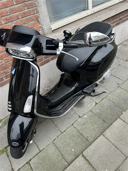 Grote foto vespa sprint s 50cc fietsen en brommers vespa