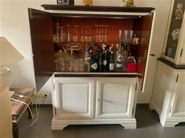 Grote foto volledige eetkamerset huis en inrichting wandmeubels