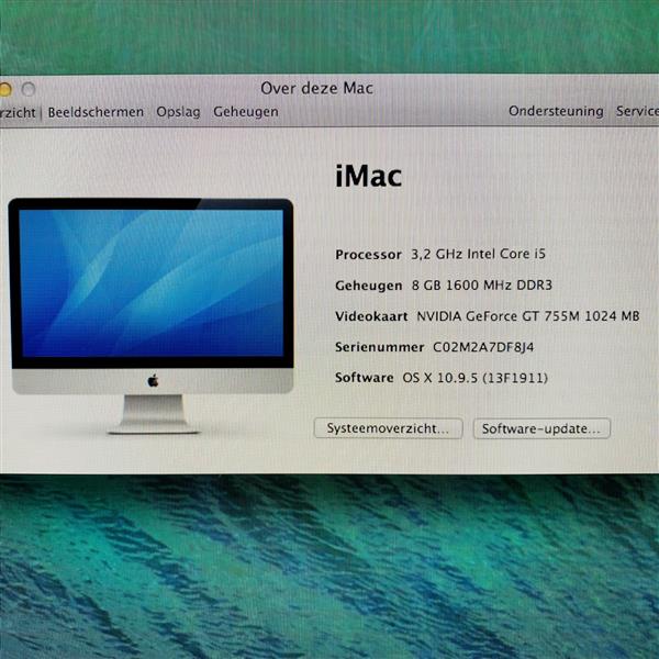Grote foto 2 apple imac desktops toetsenbord computers en software apple desktops