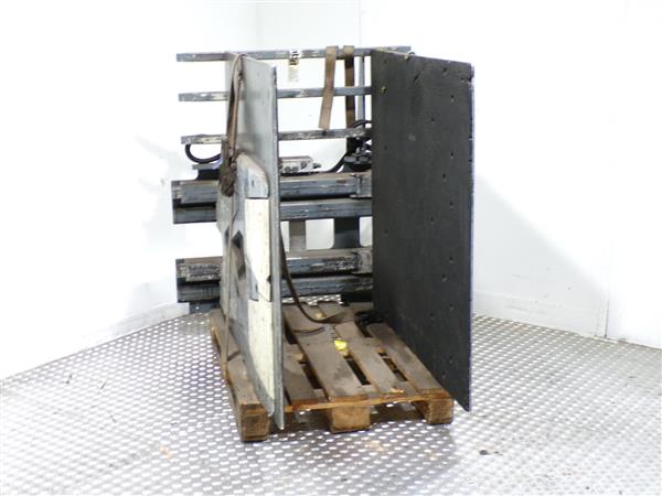 Grote foto cascade witgoedklem outlet agrarisch heftrucks