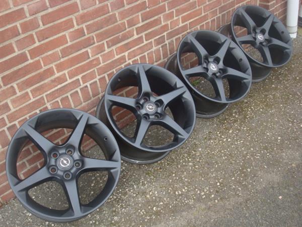 Grote foto 19 inch origineel opel insignia zwaart 5x120 auto onderdelen banden en velgen