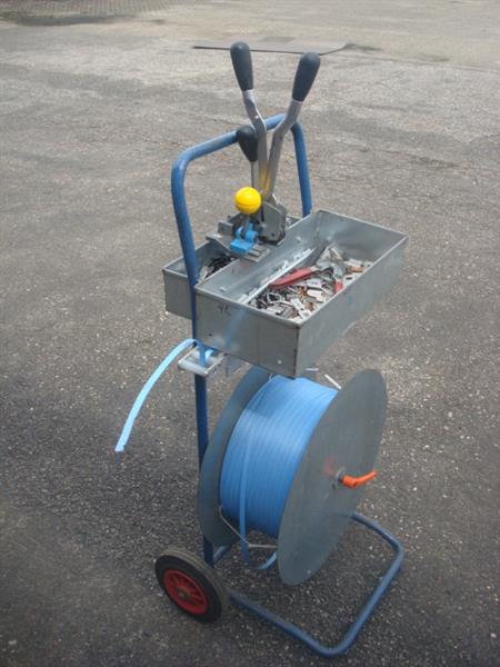 Grote foto omsnoeringset omsnoeringsband spanners haspelwagen auto diversen gereedschap