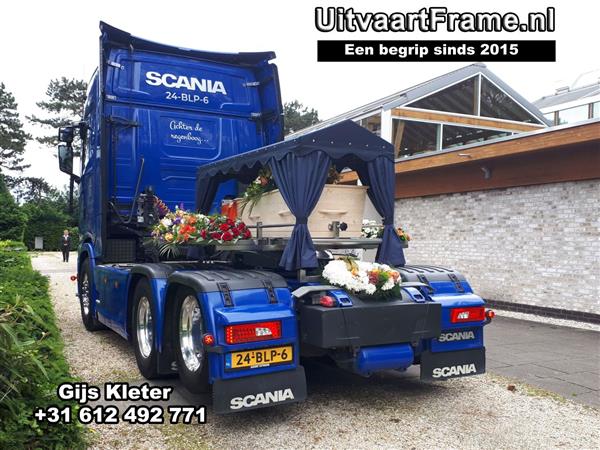 Grote foto uitvaart met een camion in belgi het kan en mag diversen overige diversen