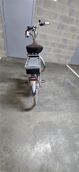 Grote foto mooie elektrische batavus damesfiets fietsen en brommers damesfietsen