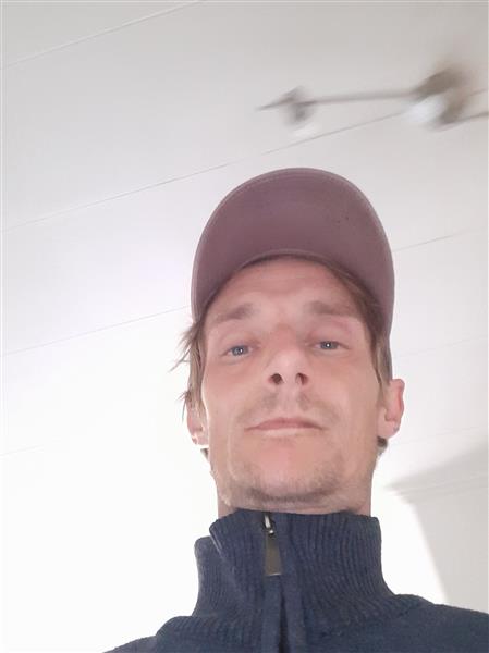 Grote foto jonge hengst zoekt vrouwelijk mooi erotiek contact man tot vrouw