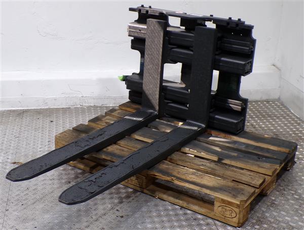 Grote foto cascade vorkversteller outlet agrarisch heftrucks