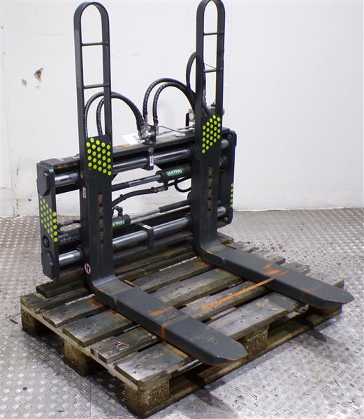 Grote foto stabau vorkversteller met schuifvorken outlet agrarisch heftrucks