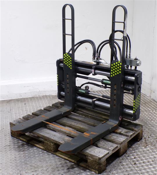 Grote foto stabau vorkversteller met schuifvorken outlet agrarisch heftrucks