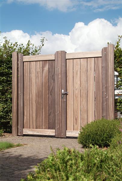 Grote foto poort residence 180 x 300 tuin en terras hekken en schuttingen