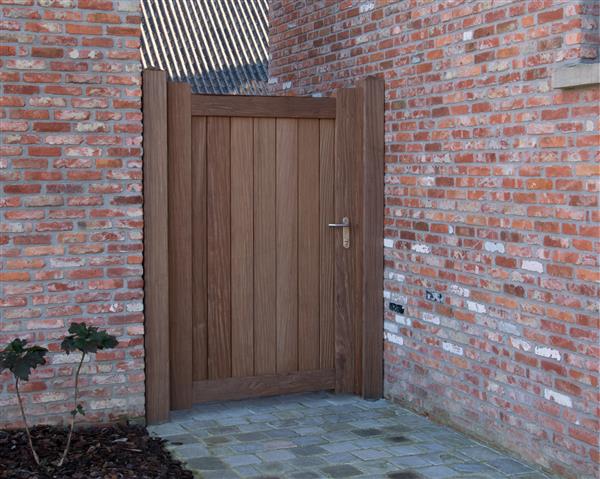 Grote foto poort residence 180 x 300 tuin en terras hekken en schuttingen