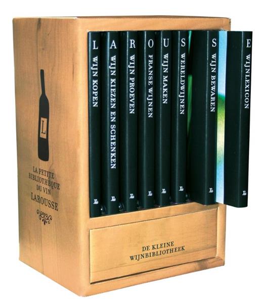 Grote foto de kleine wijnbibliotheek van larousse boeken kookboeken