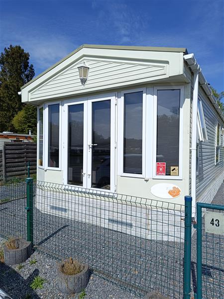 Grote foto instapklare stacaravan met inboedel caravans en kamperen stacaravans