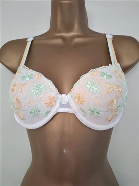 Grote foto roomwitte voorgevormde bh met doorzichtige string kleding dames ondergoed en lingerie