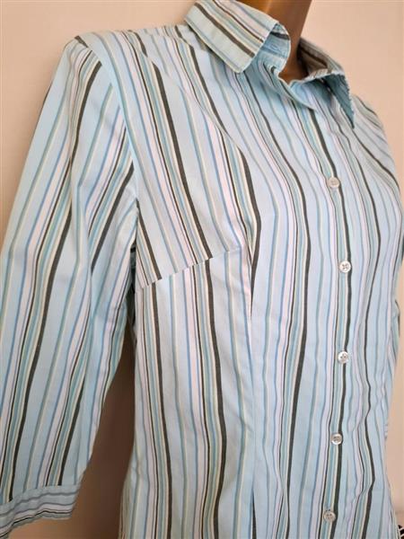 Grote foto zacht turquoise getailleerde blouse met strepen kleding dames blouses