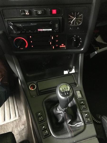 Grote foto prachtige oldtimer bmw 318i cabrio auto bmw