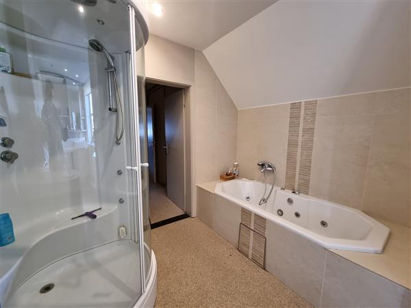 Grote foto woning woonboerderij huizen en kamers woonboerderij
