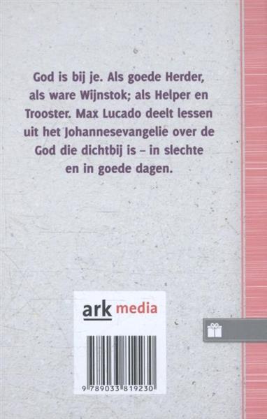 Grote foto hij is bij je boeken overige boeken