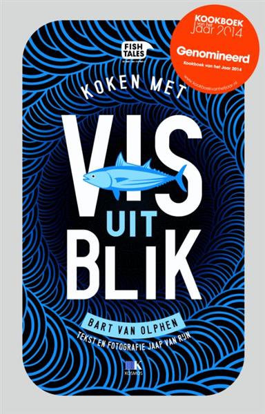 Grote foto vis uit blik boeken kookboeken