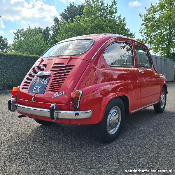 Grote foto fiat 600 d rood 1968 auto fiat