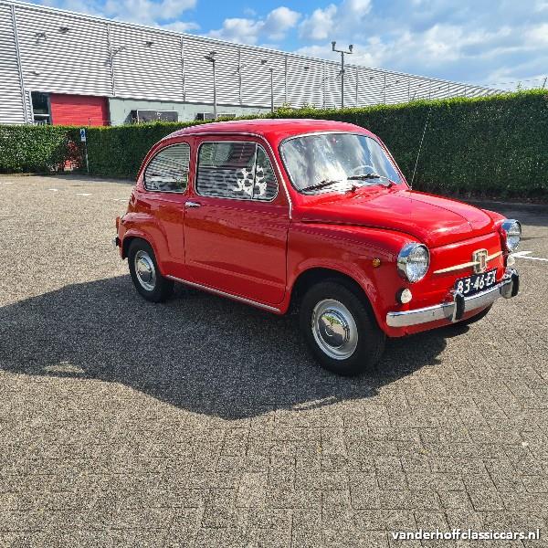 Grote foto fiat 600 d rood 1968 auto fiat