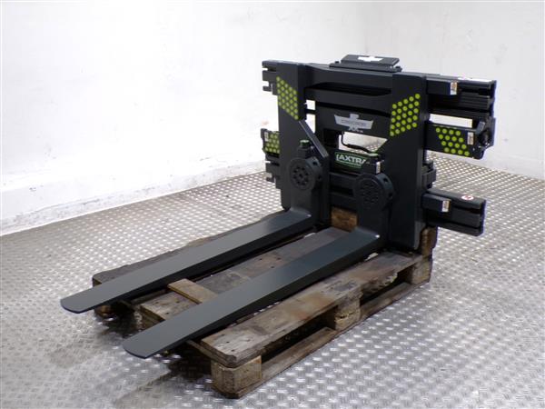 Grote foto cascade draaivorkenklem agrarisch heftrucks