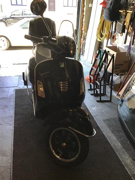 Grote foto vespa 125 gts ie motoren piaggio