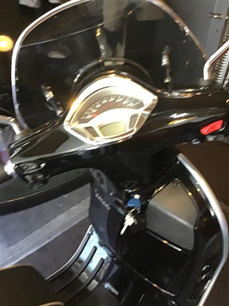 Grote foto vespa 125 gts ie motoren piaggio