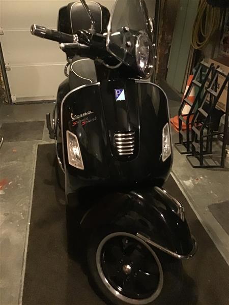 Grote foto vespa 125 gts ie motoren piaggio
