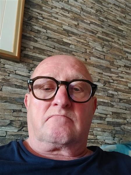 Grote foto man zoekt vrouw erotiek contact man tot vrouw